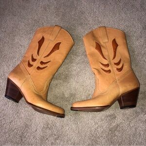 The Wild Pair‎ Cowboy Western Boots VINTAGE Women’s Size 5.5 Tan Leather